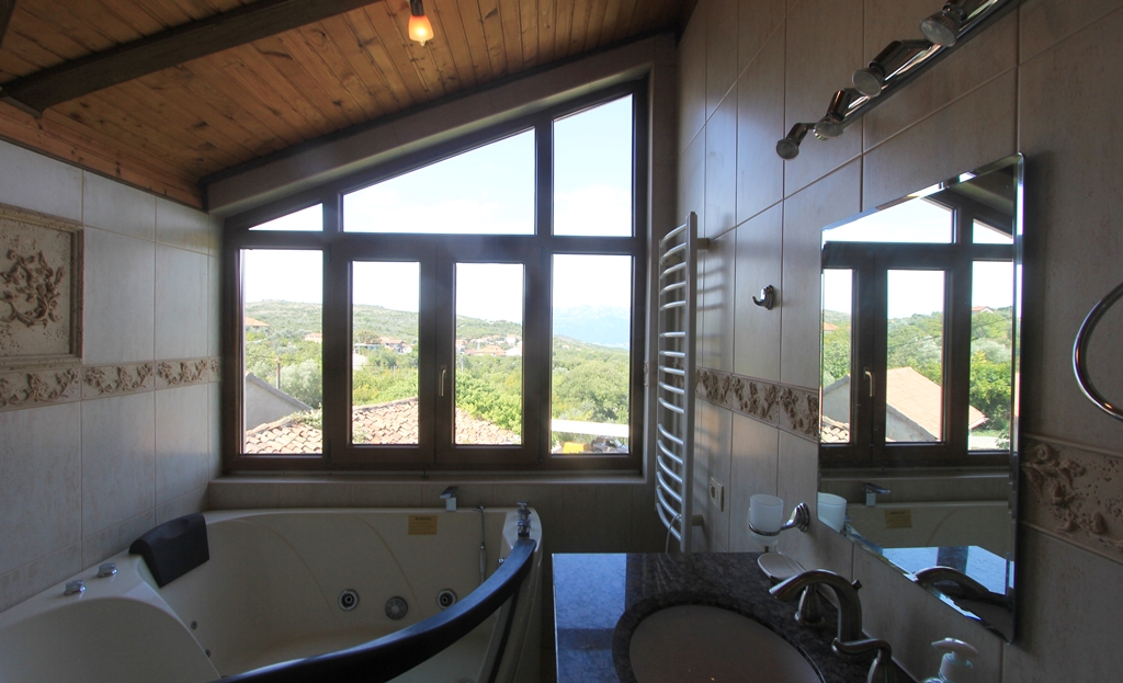 Image of Townhouse - 3 Bedrooms - 3 Bathrooms for Sale in Kotor-Bigovo-Montenegro, Image 19