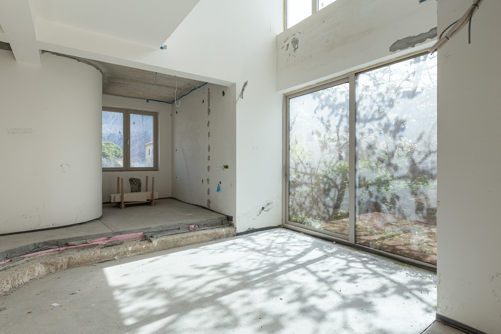 Image of House - 6 Bedrooms for Sale in Kotor-Prcanj-Montenegro, Image 40