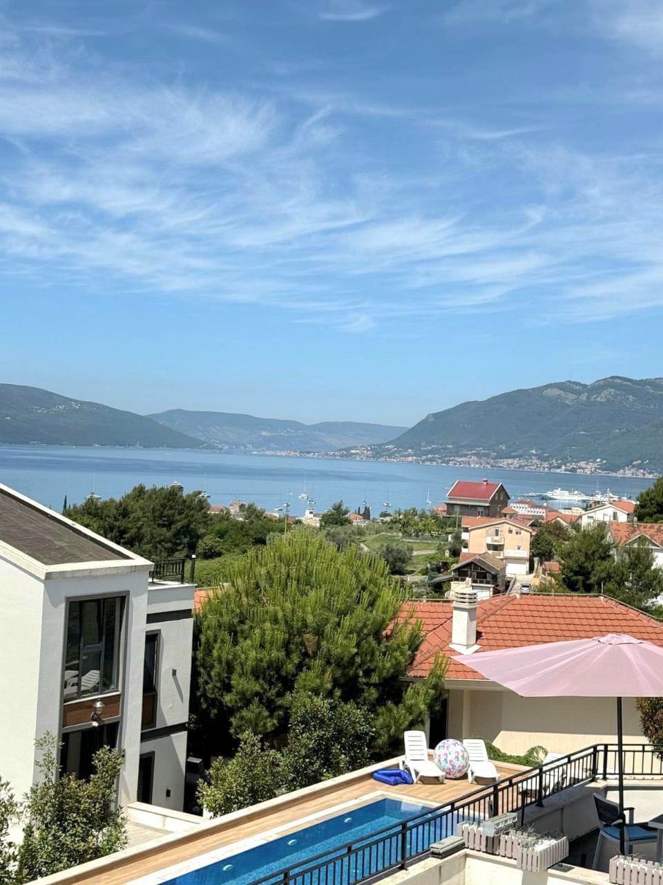 Image of Apartment - 3 Bedrooms - 2 Bathrooms for Sale in Tivat-Tivat-Montenegro, Image 1