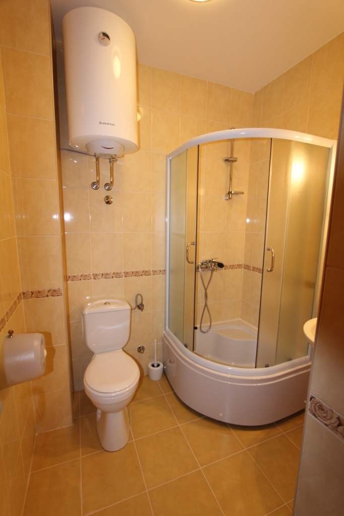 Image of Hotel - 16 Bedrooms for Sale in Herceg-Novi-Igalo-Montenegro, Image 5