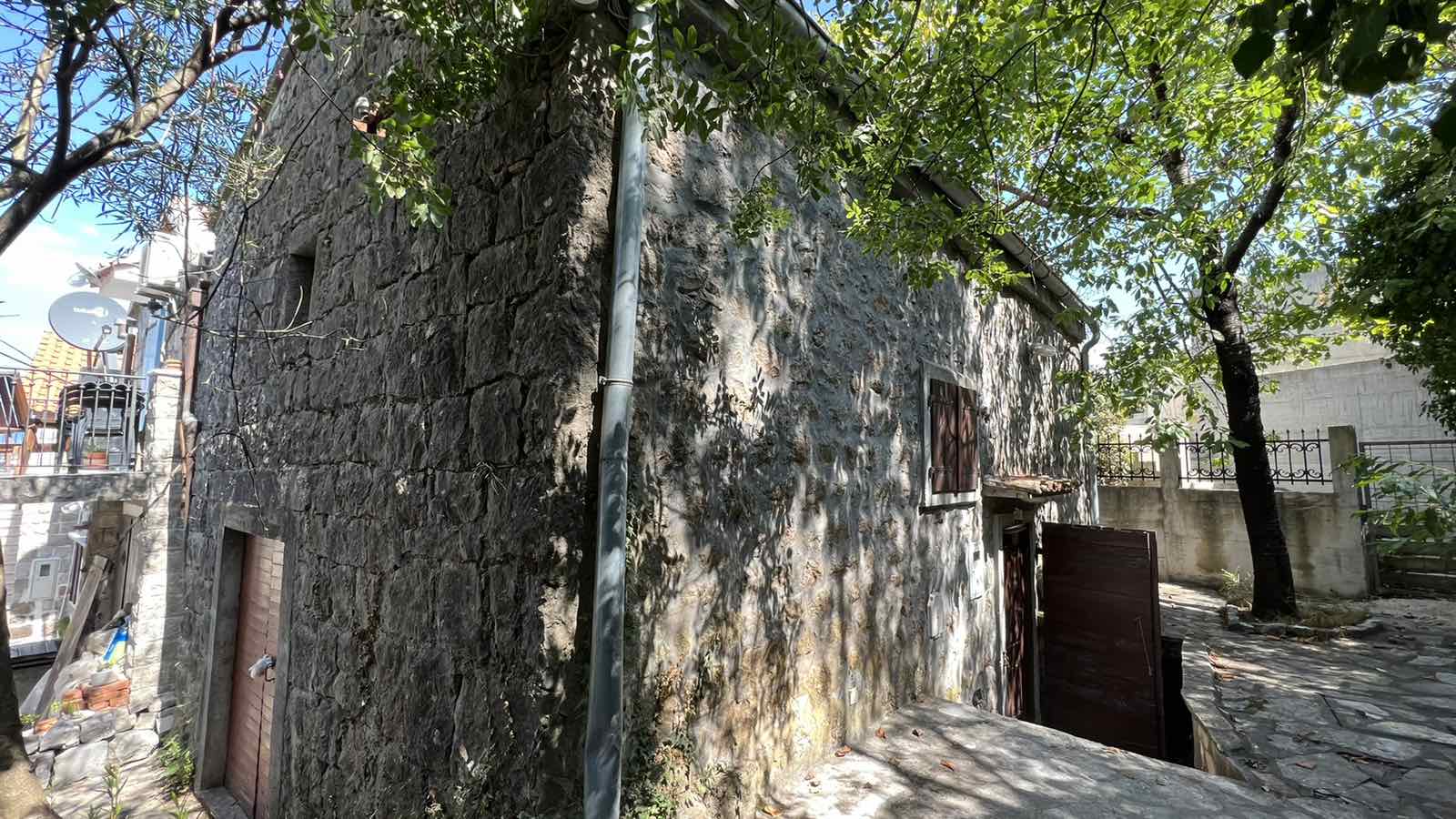 Image of Apartment - 2 Bedrooms - 1 Bathrooms for Sale in Tivat-Krasici-Montenegro, Image 1