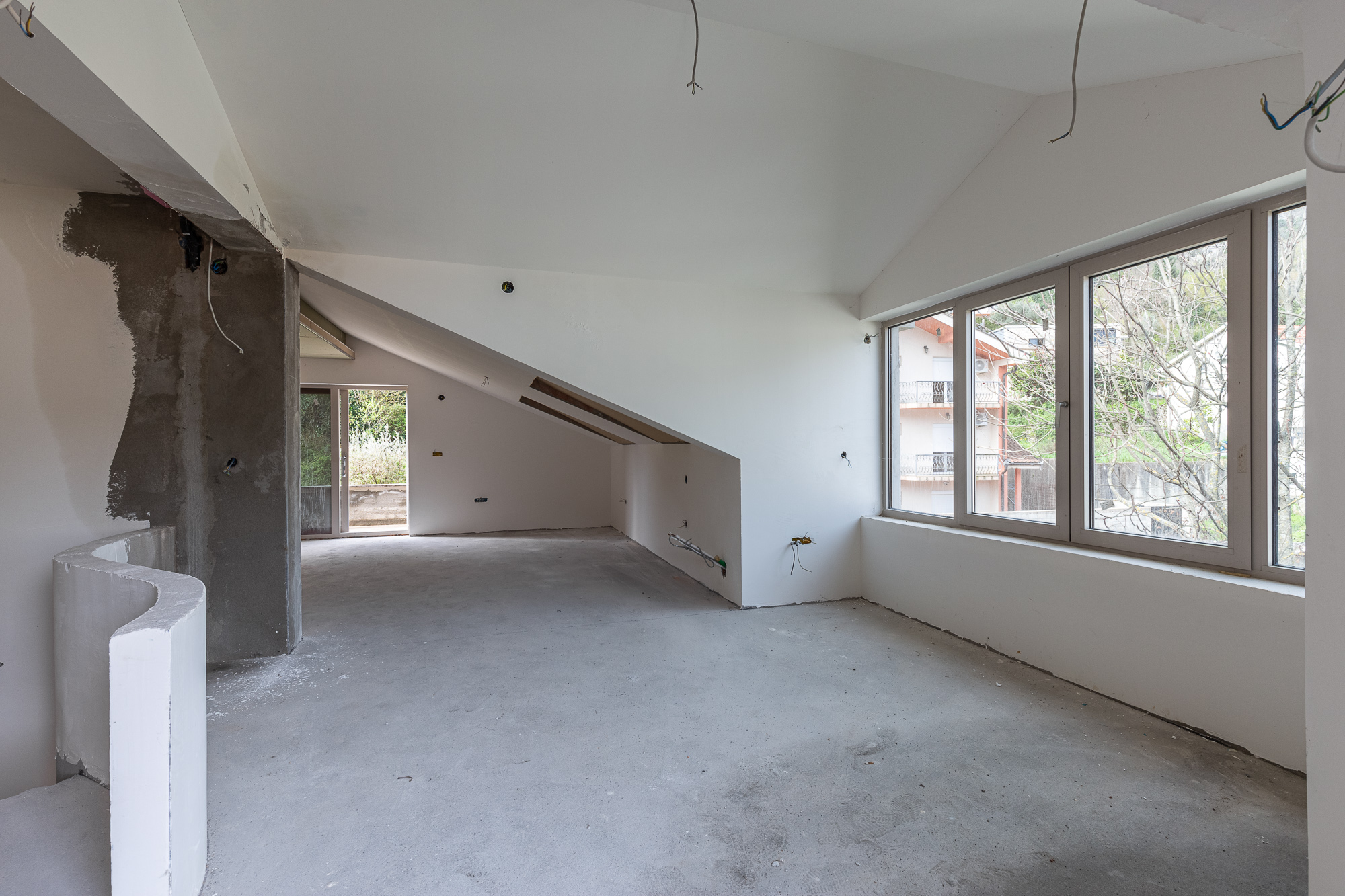 Image of House - 6 Bedrooms for Sale in Kotor-Prcanj-Montenegro, Image 31