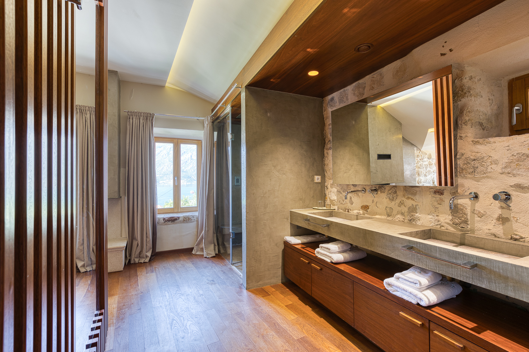 Image of Villa - 7 Bedrooms - 7 Bathrooms for Sale in Kotor-Montenegro, Image 21