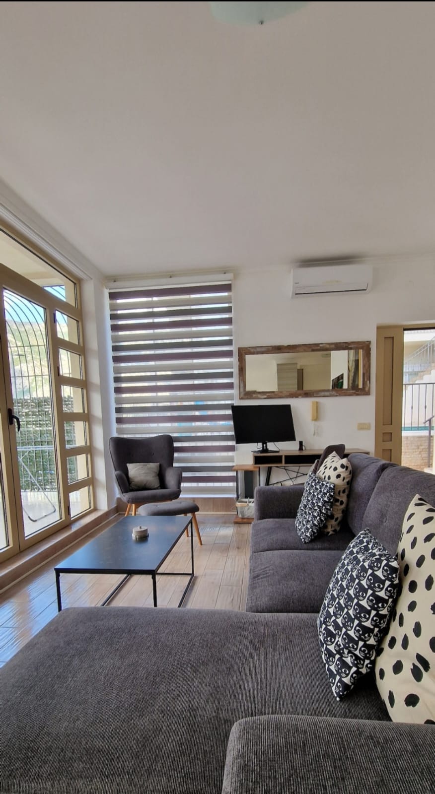Image of Apartment - 2 Bedrooms - 1 Bathrooms for Sale in Kotor-Prcanj-Montenegro, Image 2