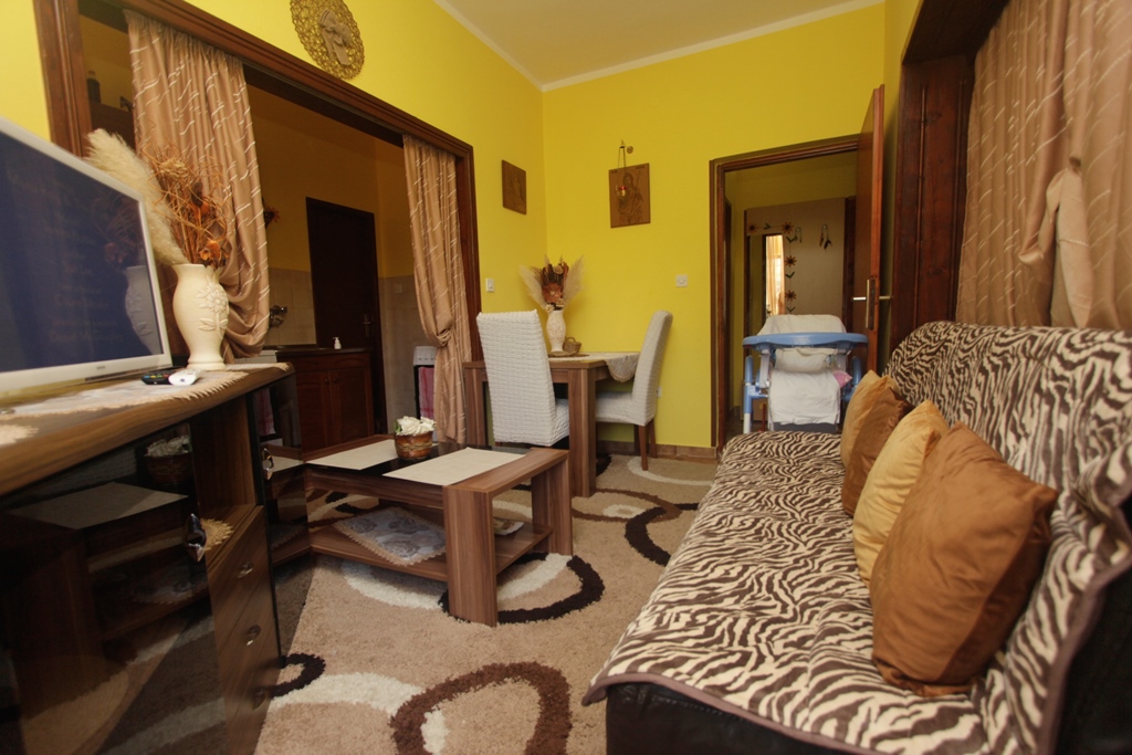Image of House - 5 Bedrooms - 4 Bathrooms for Sale in Herceg-Novi-Herceg Novi-Montenegro, Image 10