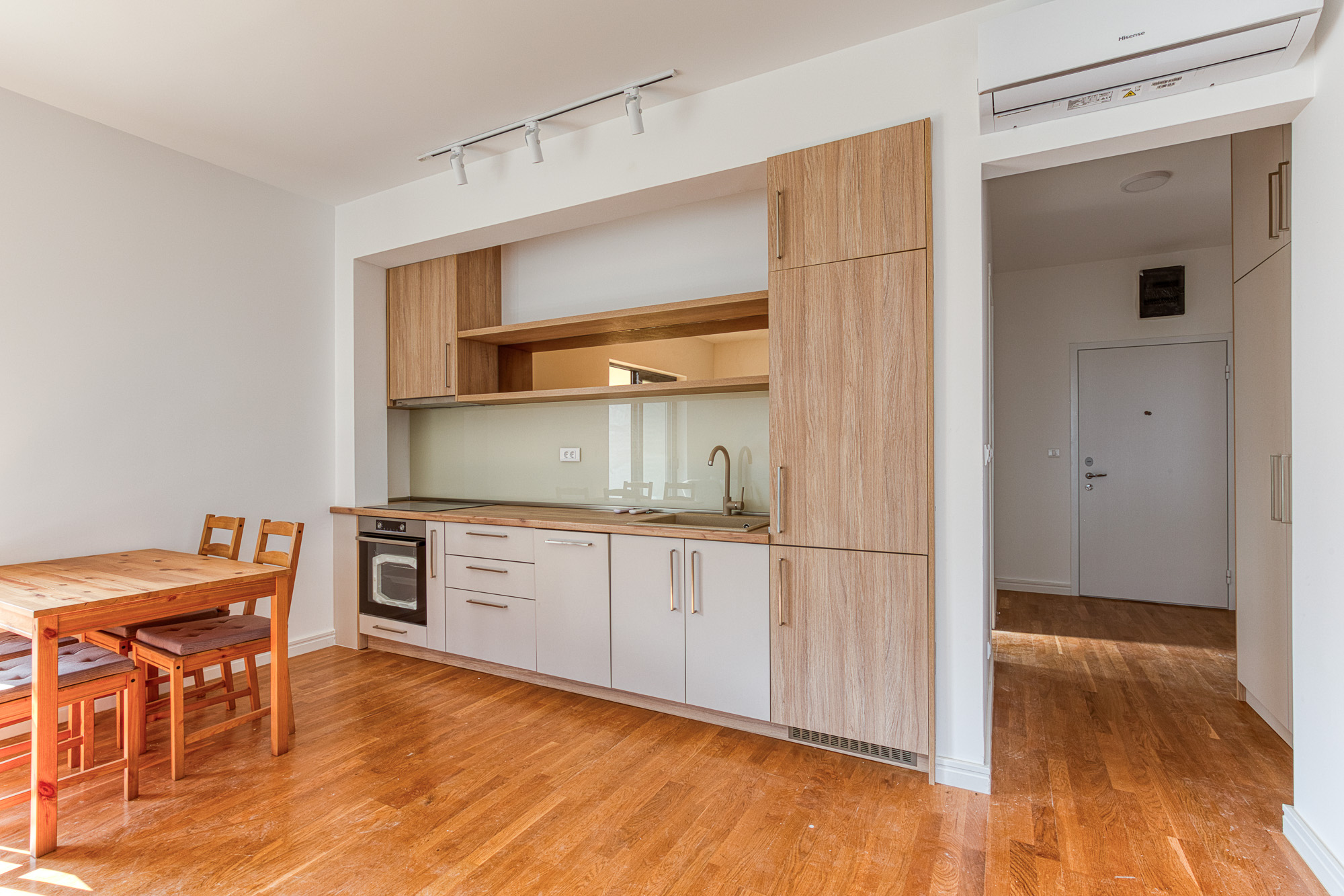 Image of Apartment - 1 Bedrooms - 1 Bathrooms for Sale in Budva-Becici-Montenegro, Image 6