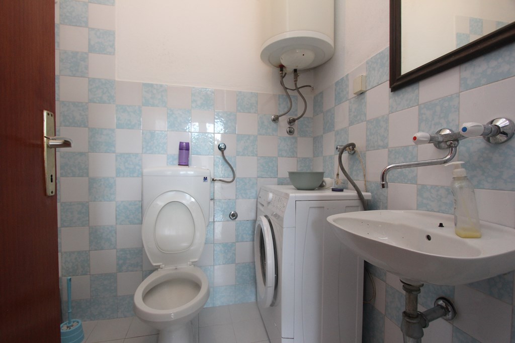 Image of House - 5 Bedrooms for Sale in Herceg-Novi-Herceg Novi-Montenegro, Image 26