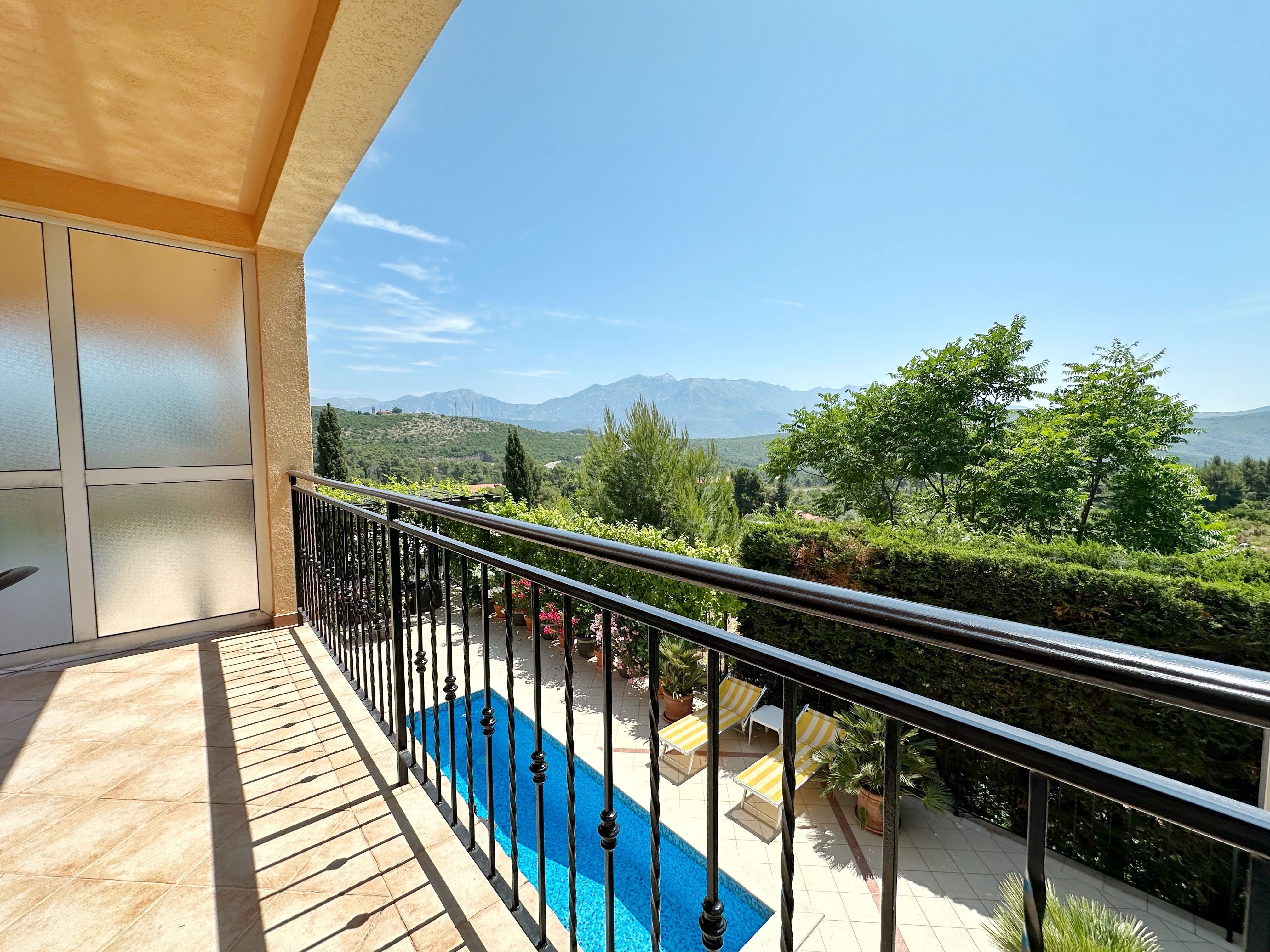 Image of Hotel - 8 Bedrooms - 6 Bathrooms for Sale in Tivat-Lustica-Montenegro, Image 24