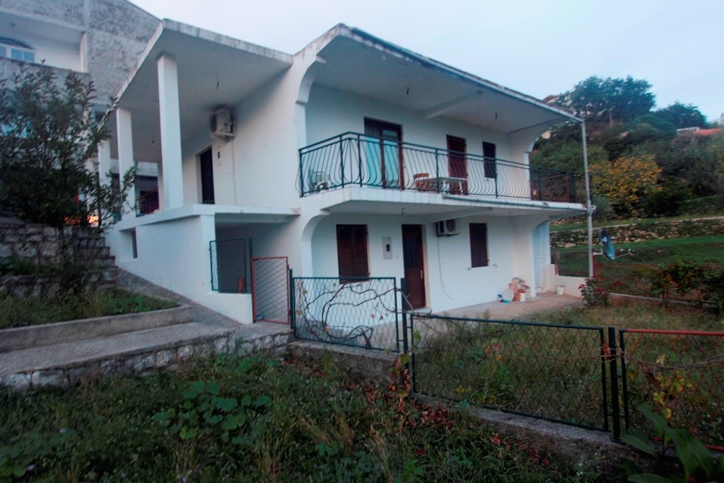 Image of House - 4 Bedrooms - 2 Bathrooms for Sale in Herceg-Novi-Herceg Novi-Montenegro, Image 1