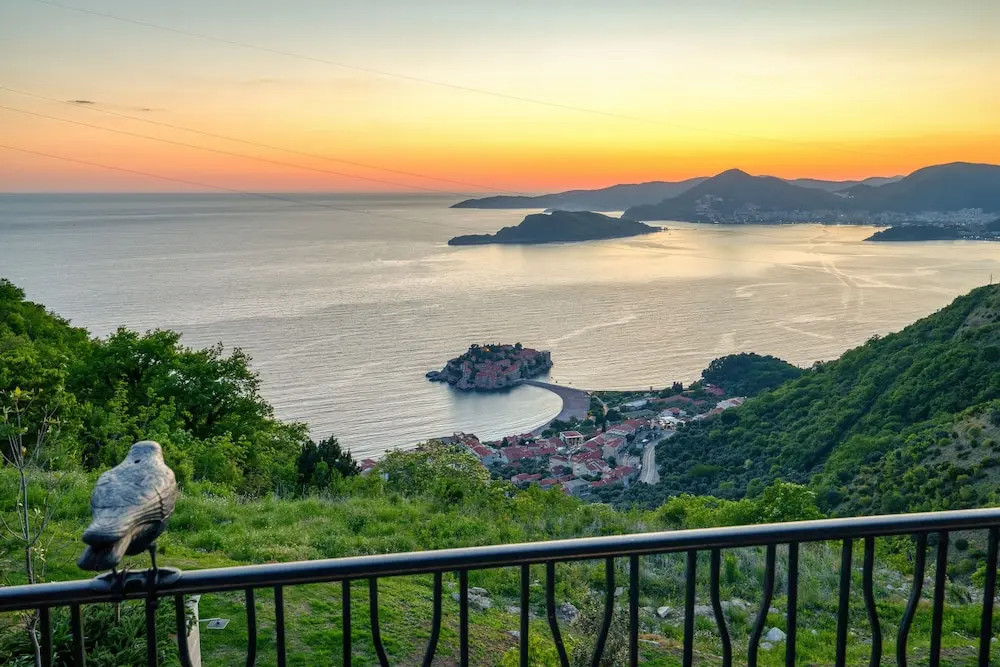 Image of Apartment - 3 Bedrooms for Sale in Budva-Blizikuce-Montenegro, Image 11