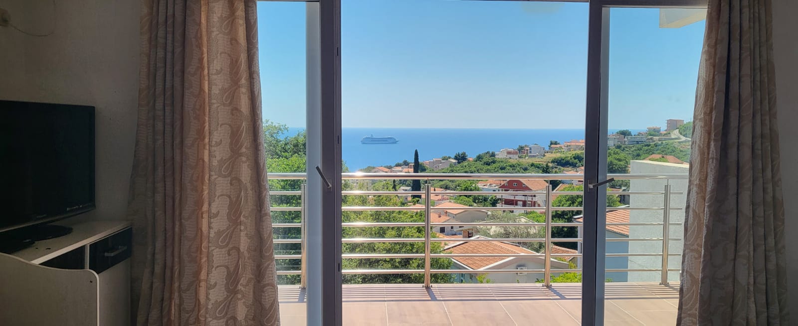 Image of House - 6 Bedrooms - 3 Bathrooms for Sale in Bar-Susanj-Montenegro, Image 11