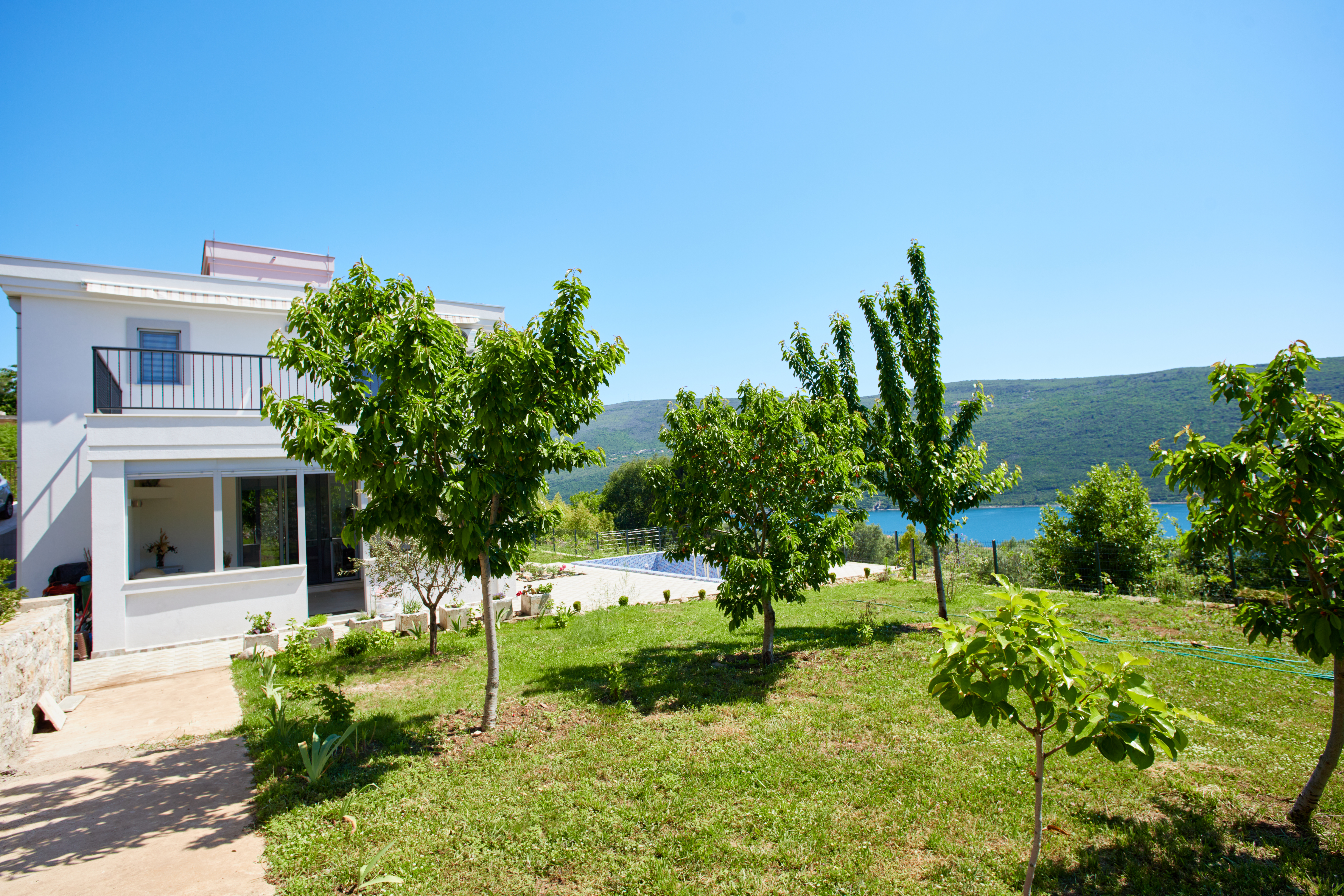 Image of Villa - 4 Bedrooms - 4 Bathrooms for Sale in Herceg-Novi-Kumbor-Montenegro, Image 4