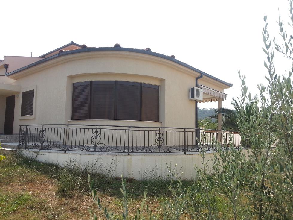 Image of Villa - 4 Bedrooms for Sale in Bar-Bar-Montenegro, Image 2