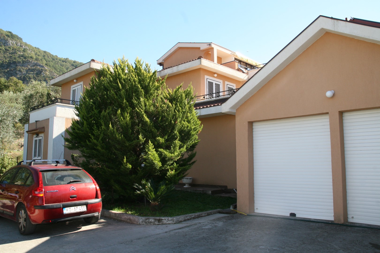 Image of Villa - 4 Bedrooms - 4 Bathrooms for Sale in Kotor-Kotor-Montenegro, Image 5