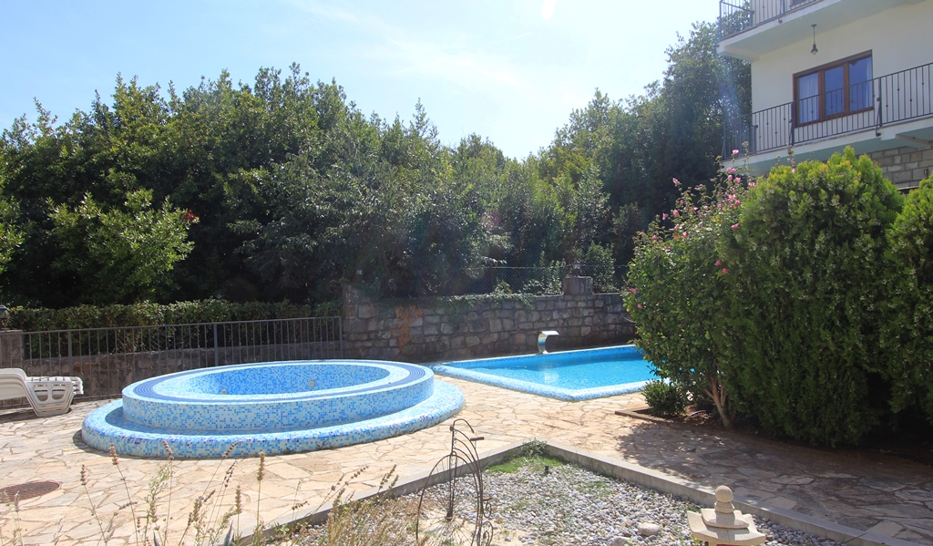 Image of Townhouse - 3 Bedrooms - 3 Bathrooms for Sale in Kotor-Bigovo-Montenegro, Image 6