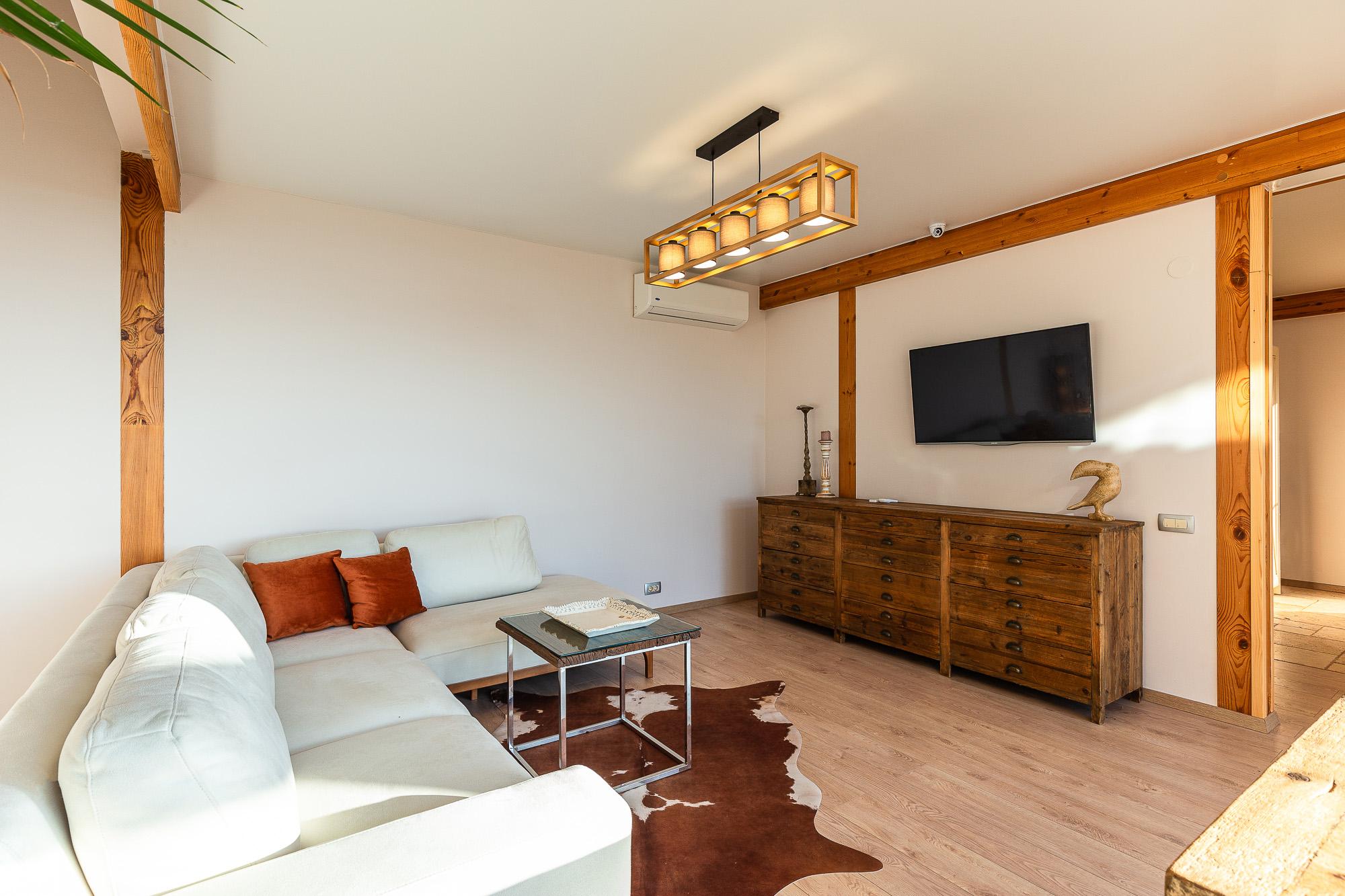 Image of House - 3 Bedrooms - 3 Bathrooms for Sale in Tivat-Tivat-Montenegro, Image 4