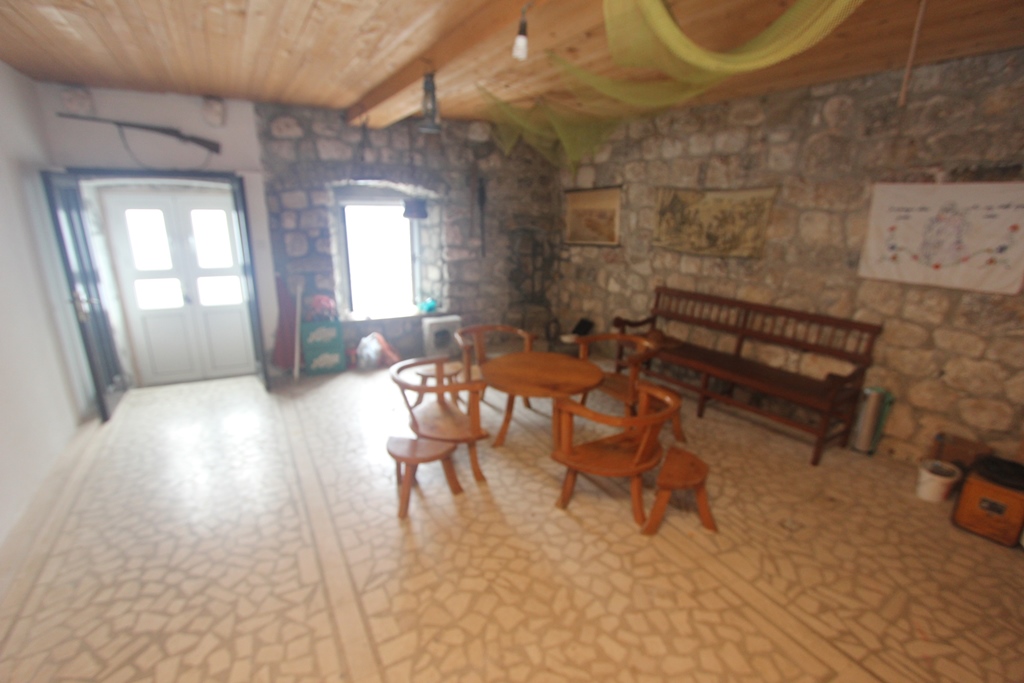 Image of House - 4 Bedrooms - 3 Bathrooms for Sale in Kotor-Kotor-Montenegro, Image 6