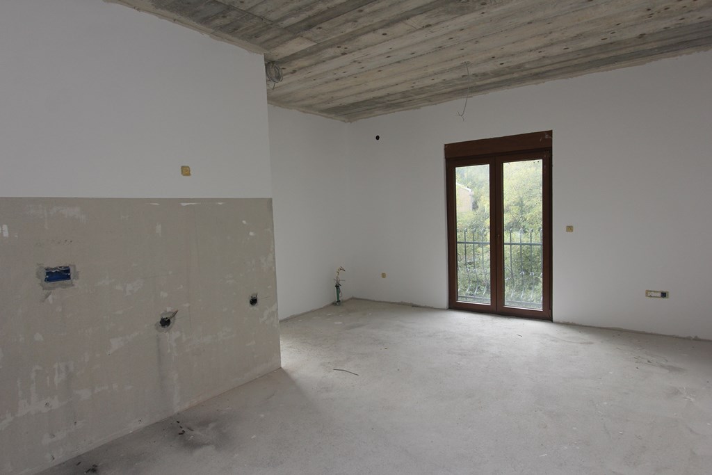 Image of House - 6 Bedrooms - 8 Bathrooms for Sale in Budva-Budva-Montenegro, Image 12
