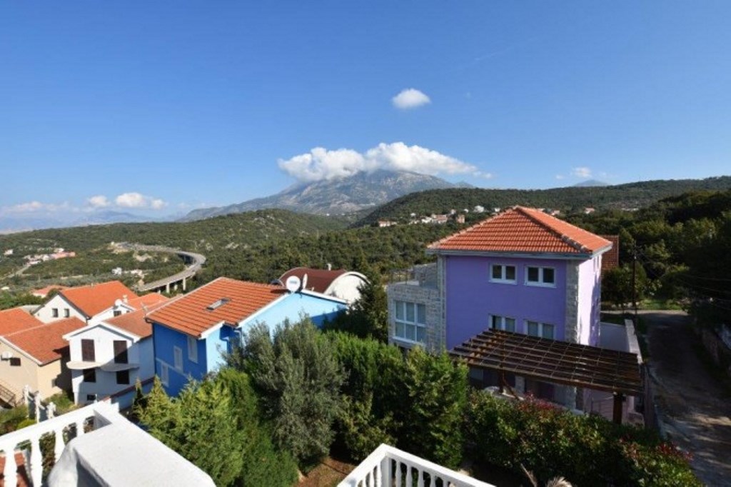 Haus 7 Schlafzimmer  Bar, Montenegro