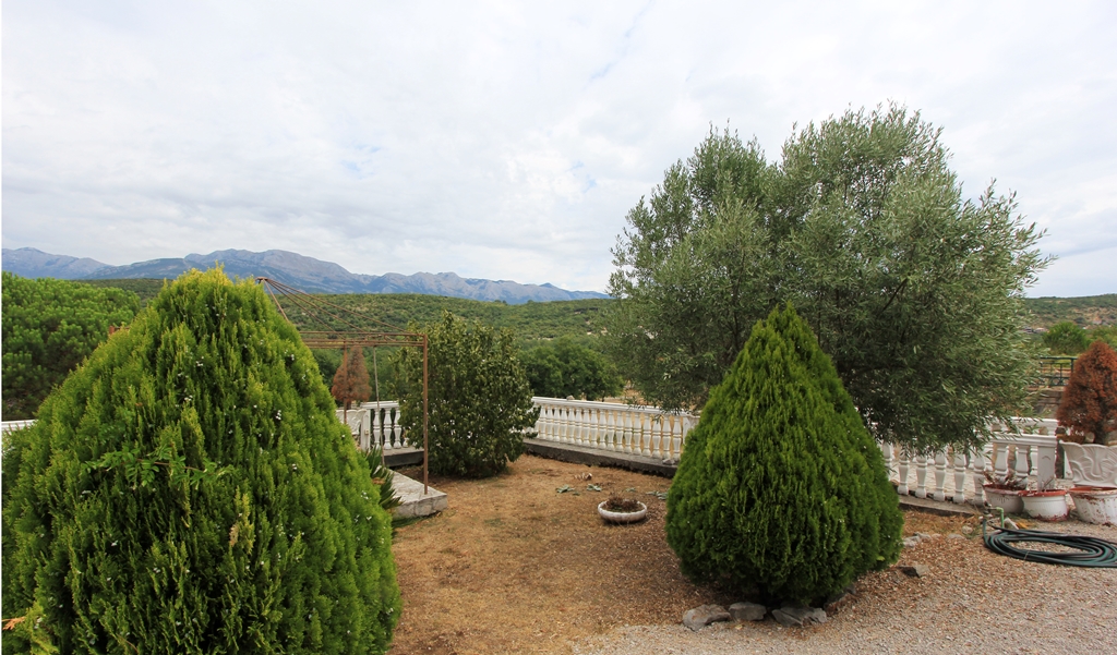 Image of House - 4 Bedrooms - 2 Bathrooms for Sale in Kotor-Zagora-Montenegro, Image 9