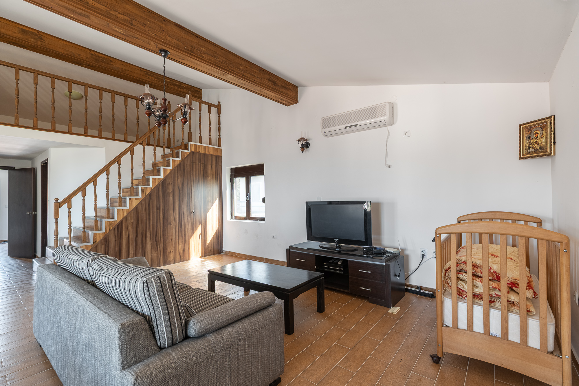 Image of House - 7 Bedrooms - 5 Bathrooms for Sale in Bar-Bar-Montenegro, Image 1