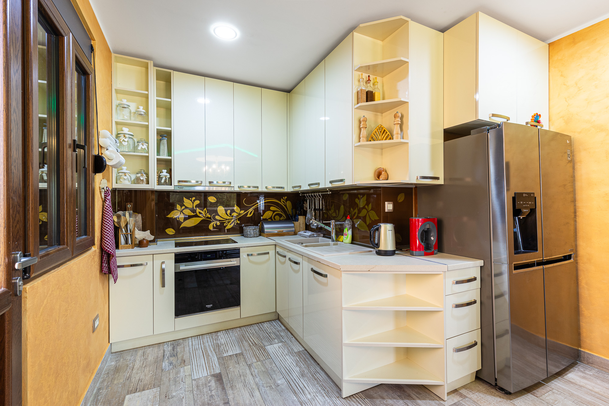 Image of Villa - 4 Bedrooms - 4 Bathrooms for Sale in Herceg-Novi-Herceg Novi-Montenegro, Image 15