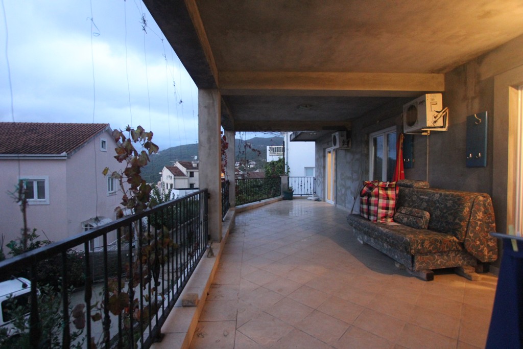 Image of House - 3 Bedrooms - 3 Bathrooms for Sale in Herceg-Novi-Topla-Montenegro, Image 10