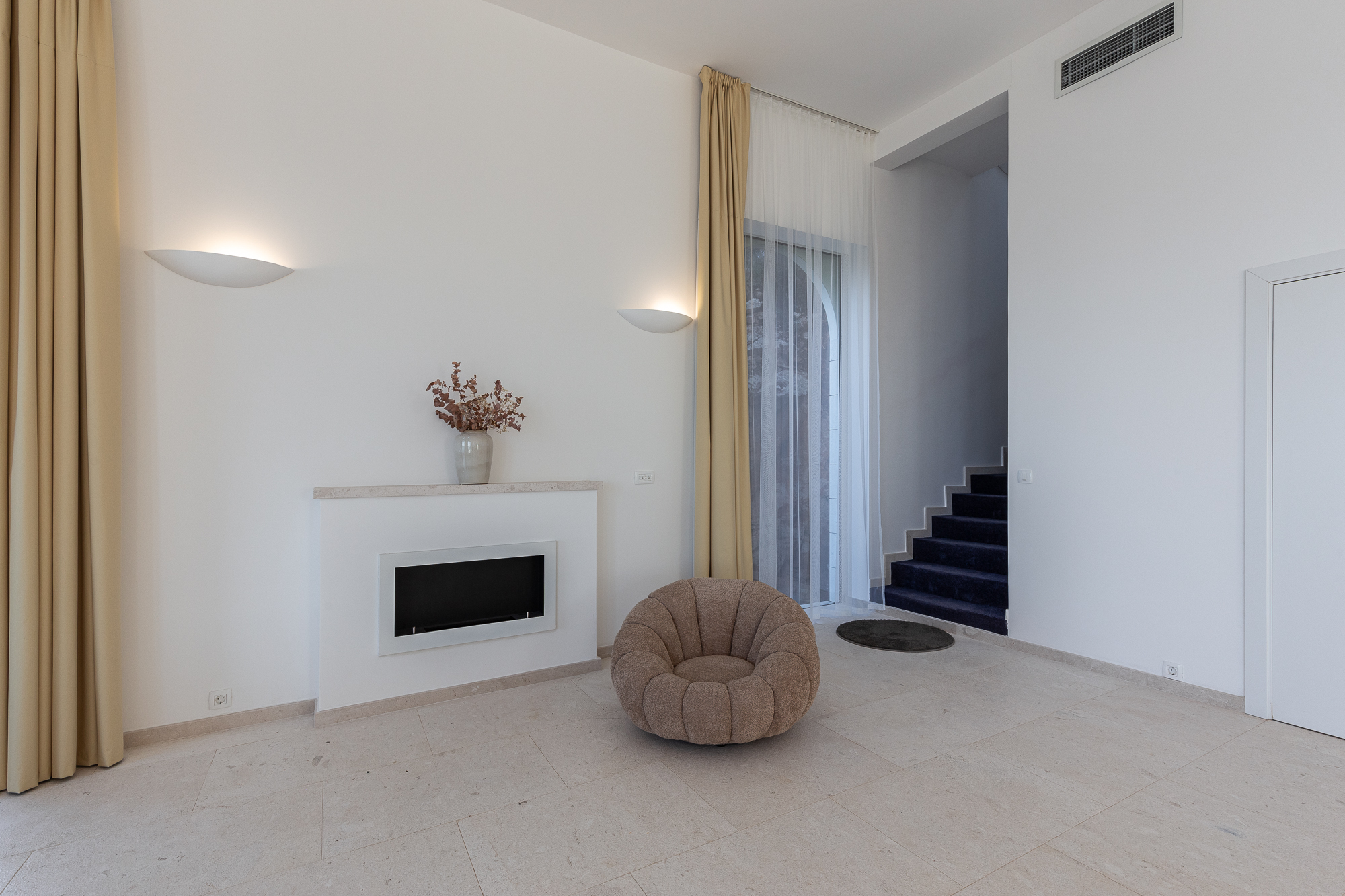 Image of Villa - 4 Bedrooms for Sale in Budva-Kamenovo-Montenegro, Image 56