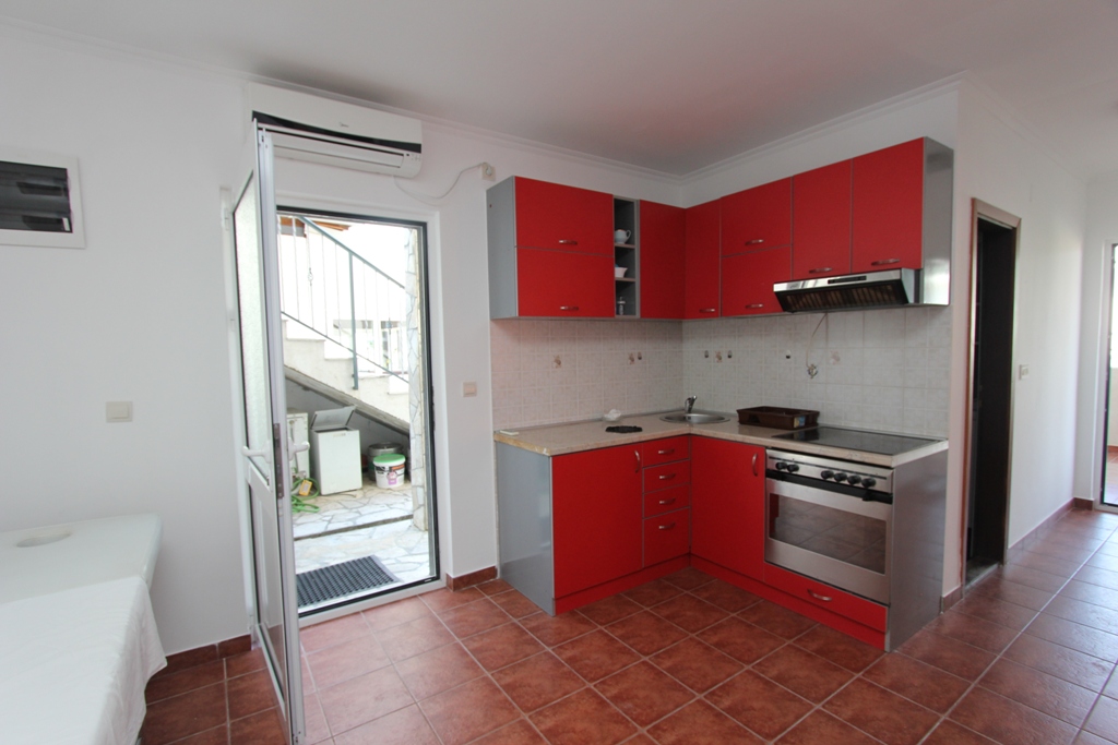 Image of Apartment - 3 Bedrooms - 1 Bathrooms for Sale in Herceg-Novi-Bijela-Montenegro, Image 9