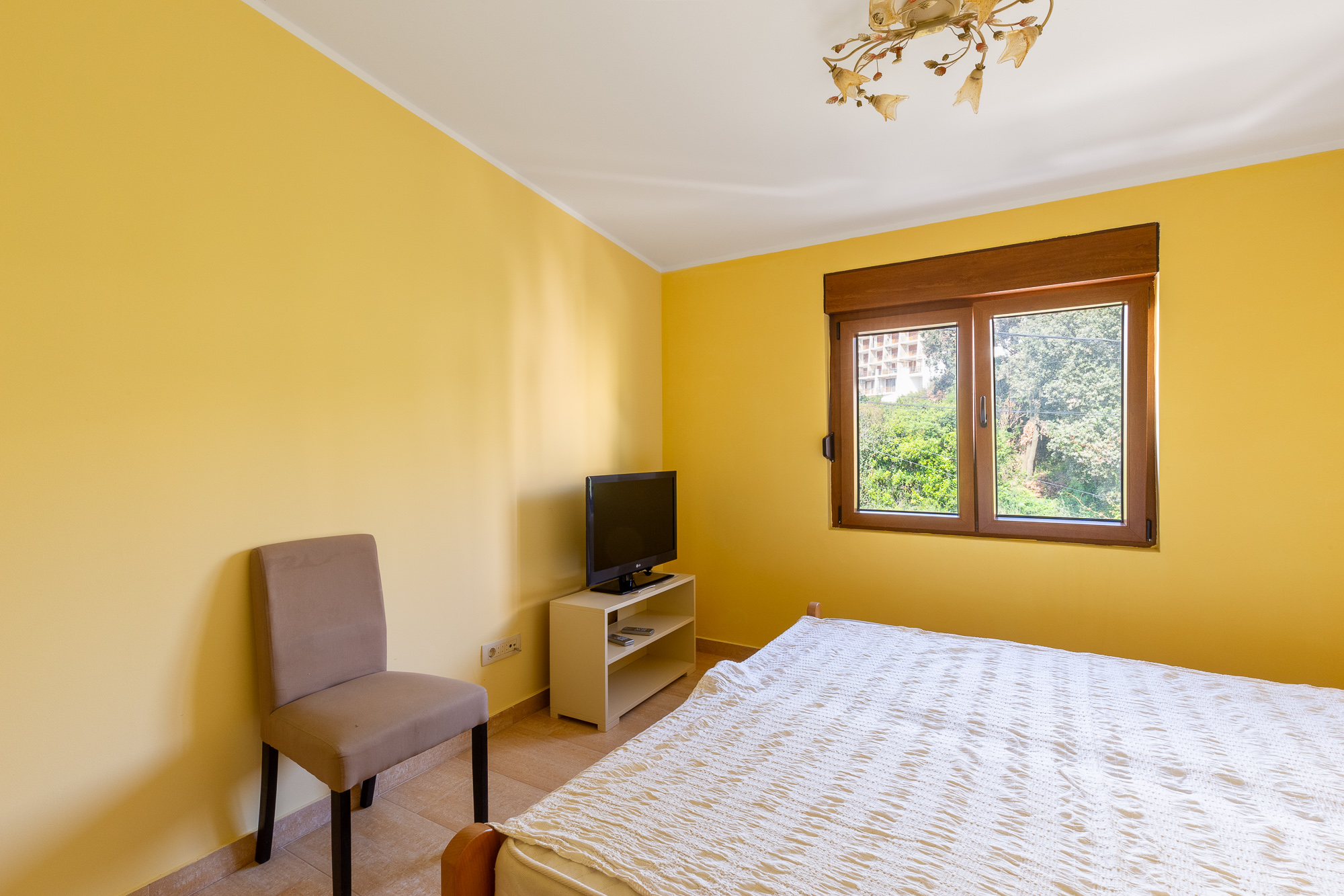 Image of House - 4 Bedrooms - 4 Bathrooms for Sale in Bar-Utjeha-Montenegro, Image 39