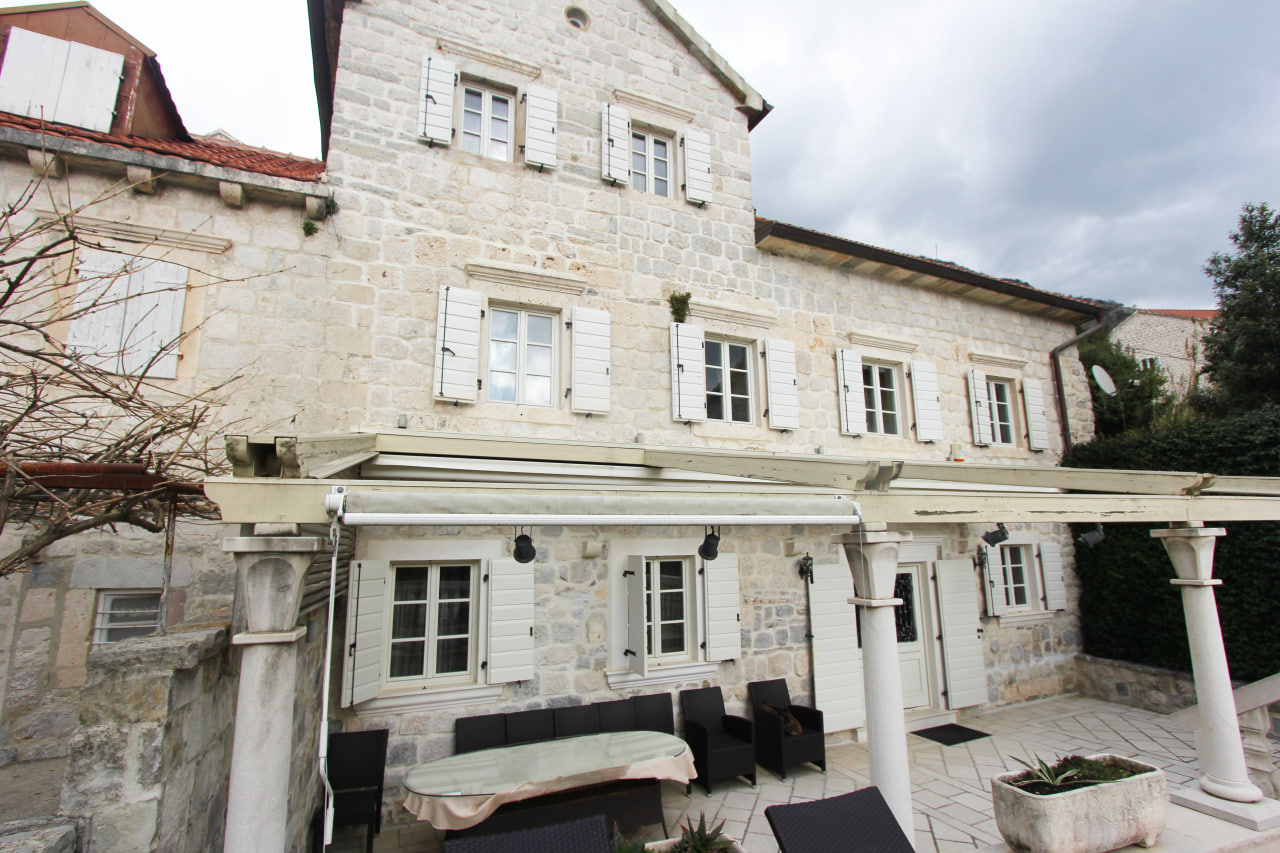 Image of Villa - 3 Bedrooms - 2 Bathrooms for Sale in Kotor-Montenegro, Image 1