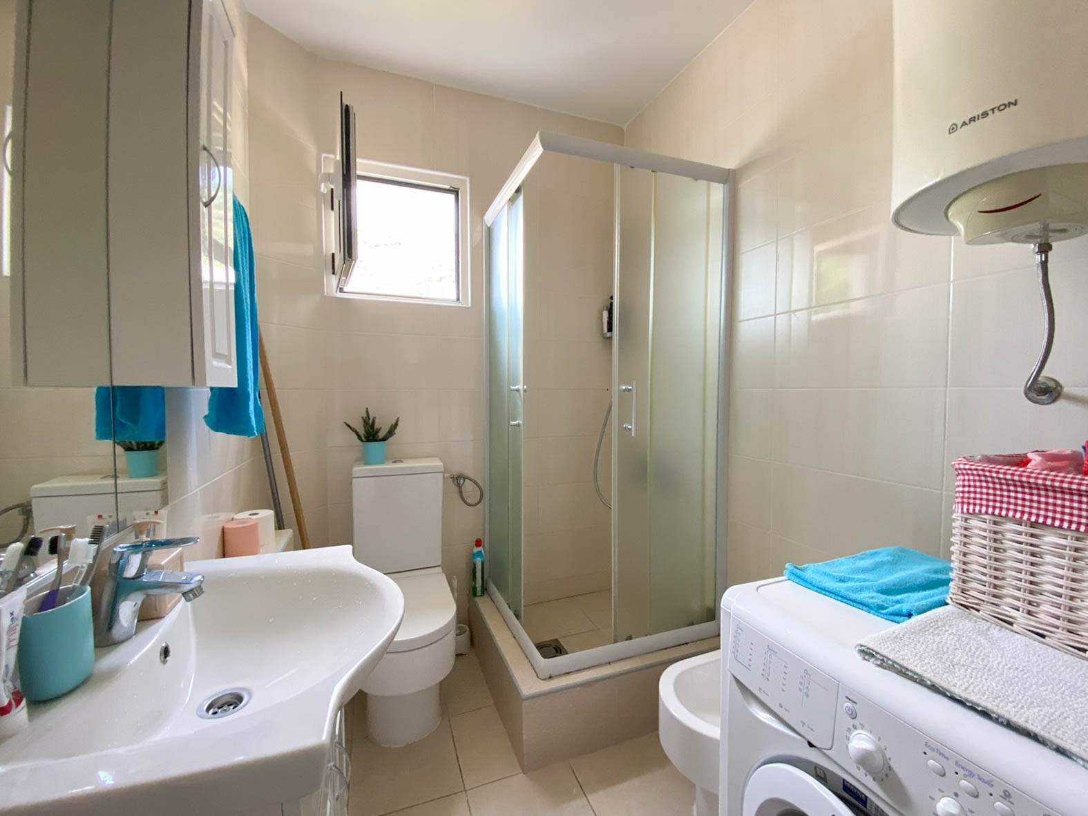 Image of Apartment - 2 Bedrooms - 1 Bathrooms for Sale in Budva-Sveti Stefan-Montenegro, Image 8