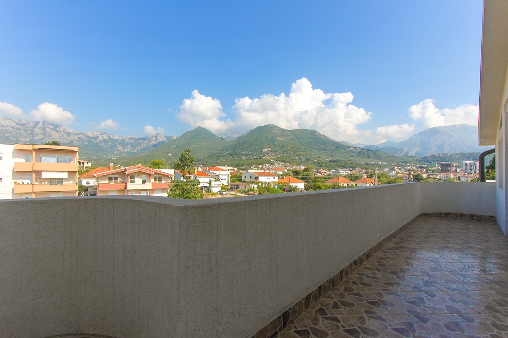 Image of House - 12 Bedrooms - 6 Bathrooms for Sale in Bar-Susanj-Montenegro, Image 5