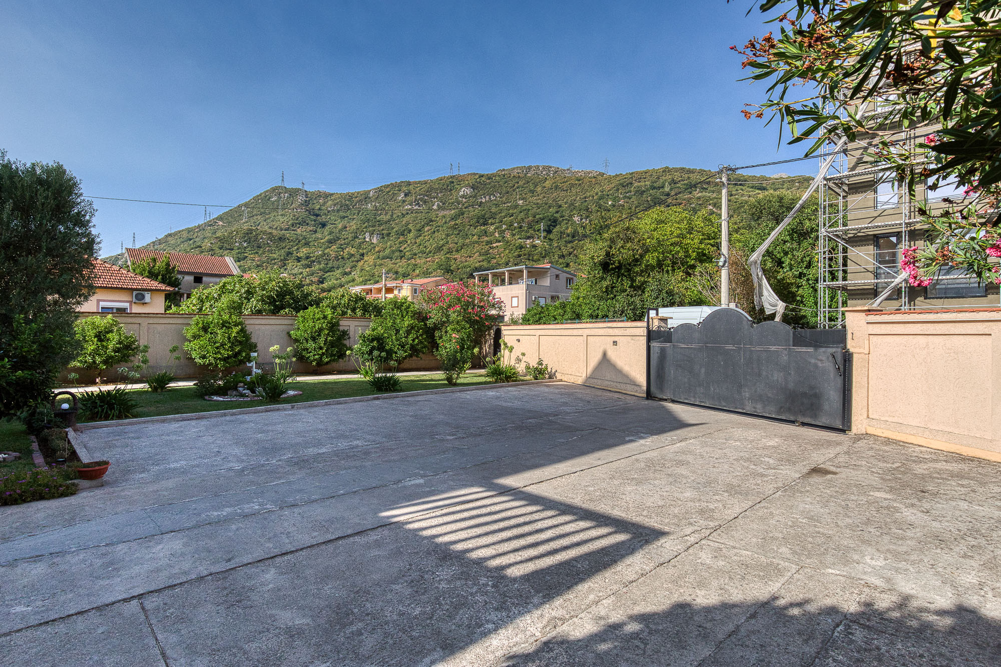 Image of Villa - 15 Bedrooms - 5 Bathrooms for Sale in Budva-Budva-Montenegro, Image 11