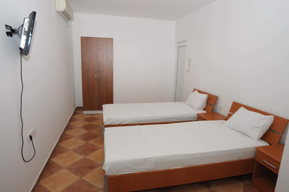 Image of House - 10 Bedrooms - 10 Bathrooms for Sale in Bar-Sutomore-Montenegro, Image 9
