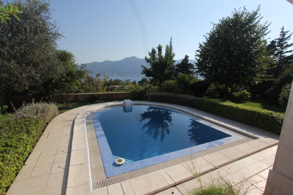 Image of Villa - 4 Bedrooms - 4 Bathrooms for Sale in Kotor-Orahovac-Montenegro, Image 15