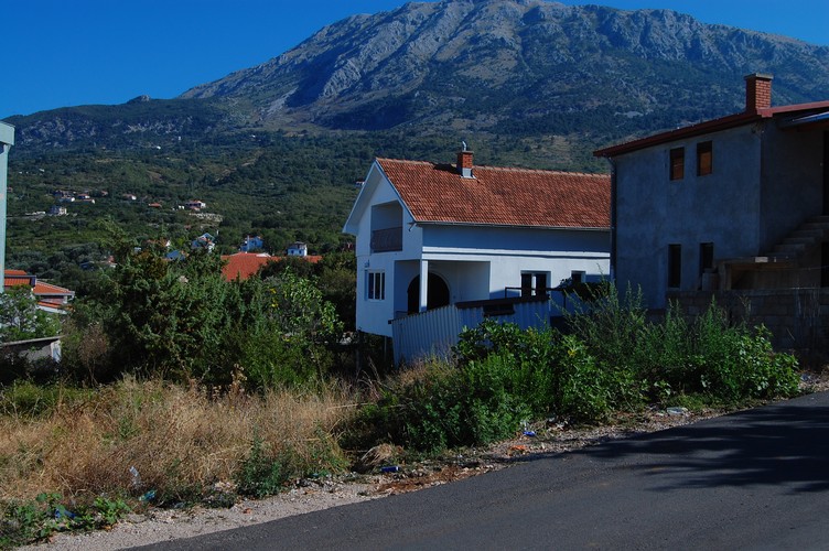 Image of House - 2 Bedrooms - 1 Bathrooms for Sale in Bar-Dobre Vode-Montenegro, Image 2