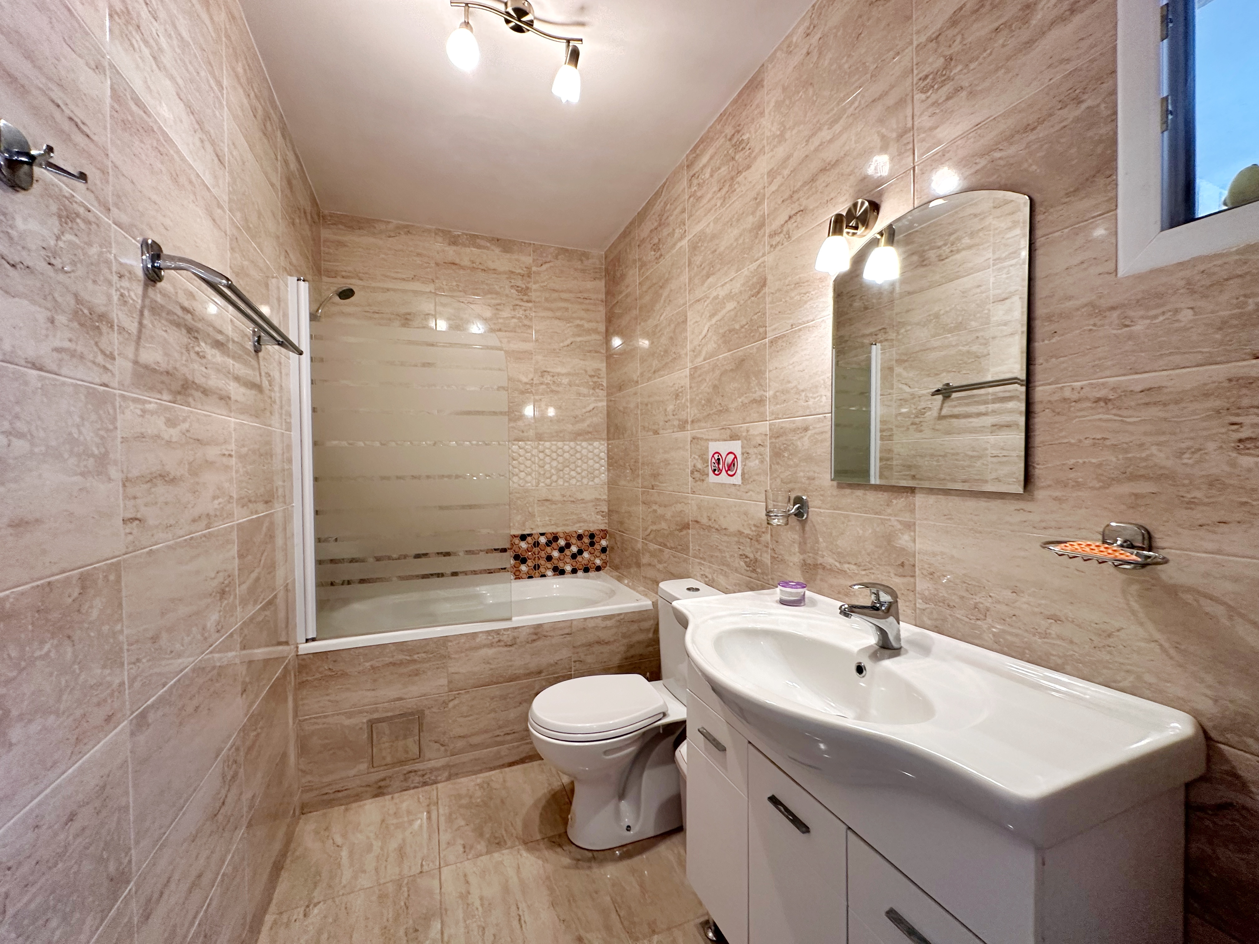 Image of Hotel - 8 Bedrooms - 6 Bathrooms for Sale in Tivat-Lustica-Montenegro, Image 9