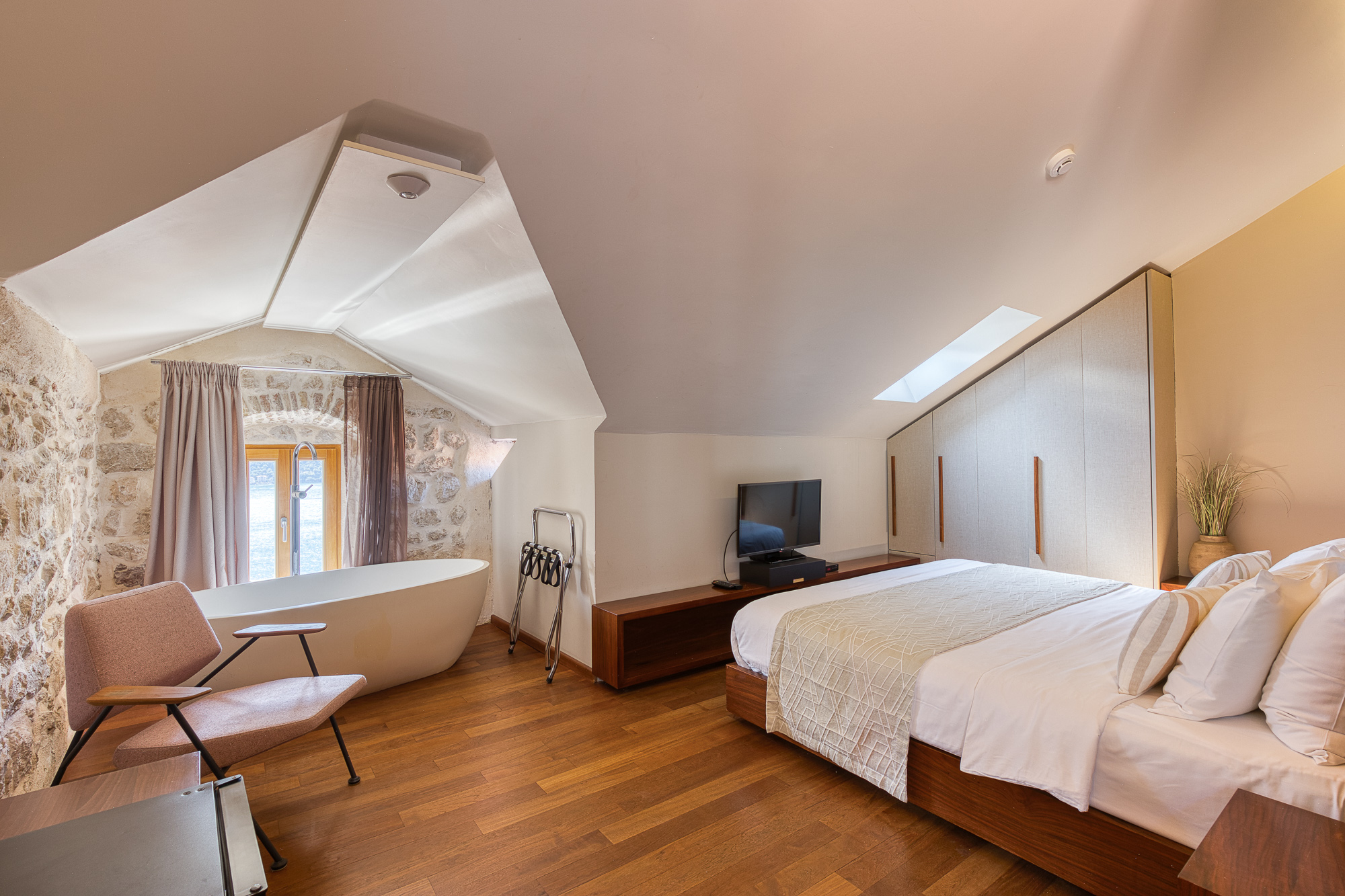 Image of Villa - 7 Bedrooms - 7 Bathrooms for Sale in Kotor-Montenegro, Image 45