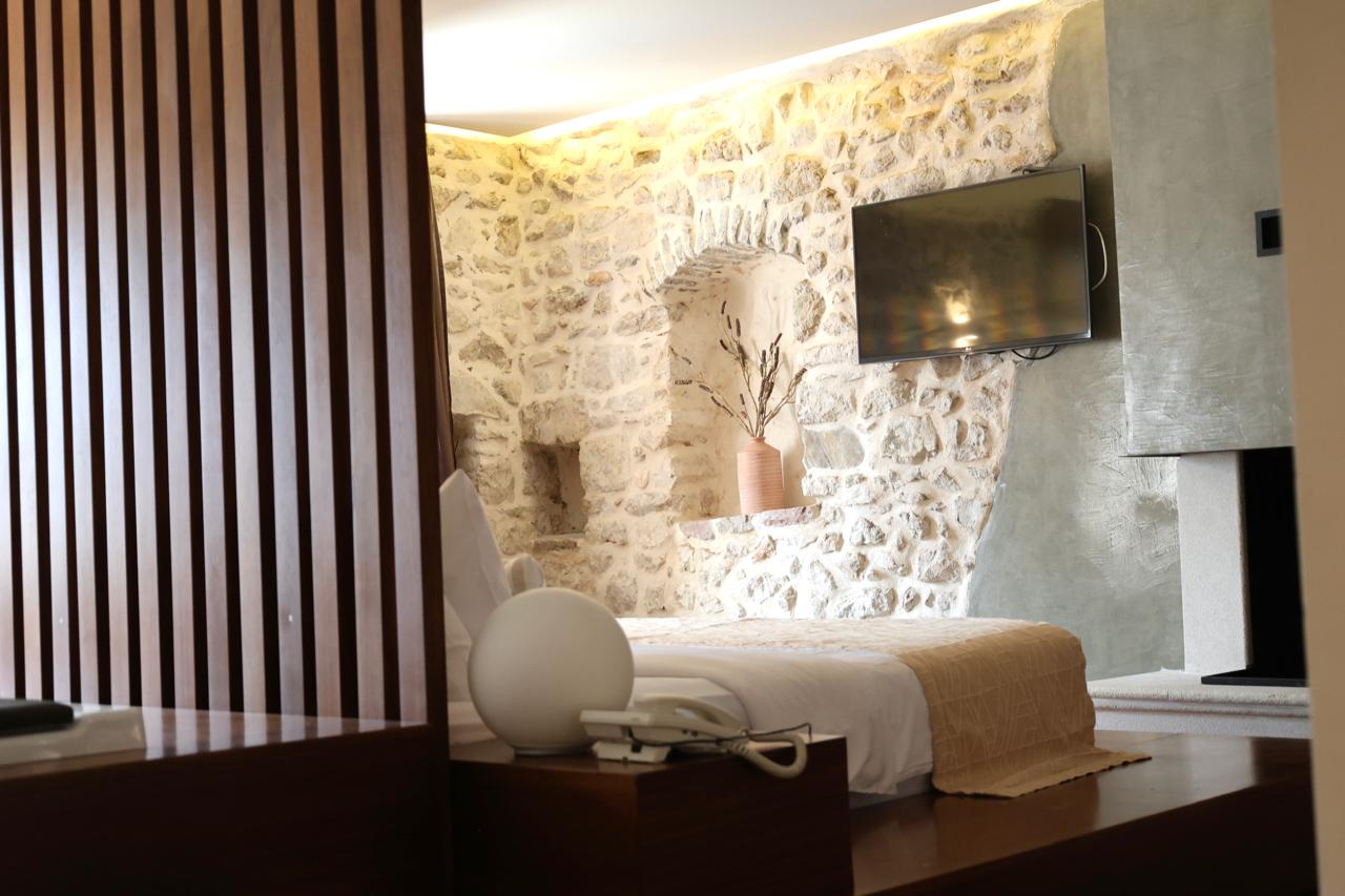 Image of Villa - 7 Bedrooms - 7 Bathrooms for Sale in Kotor-Montenegro, Image 8