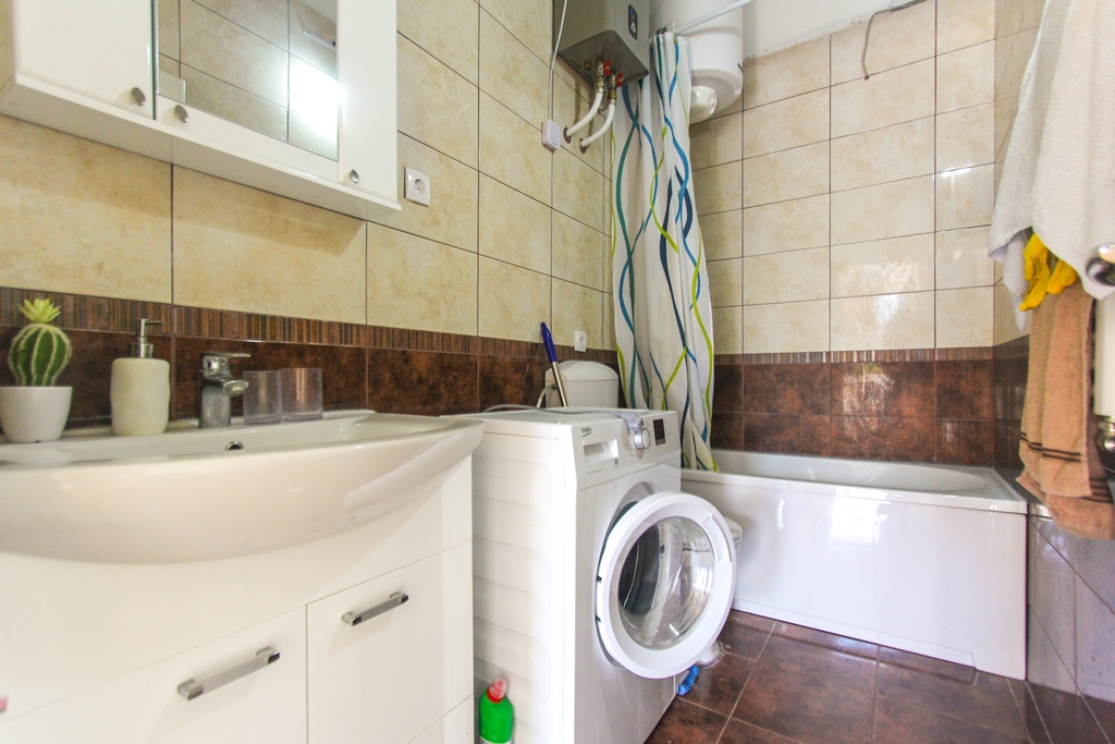 Image of House - 12 Bedrooms - 6 Bathrooms for Sale in Bar-Susanj-Montenegro, Image 9