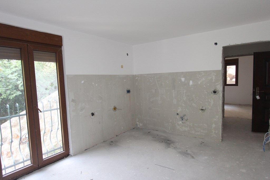 Image of House - 6 Bedrooms - 8 Bathrooms for Sale in Budva-Budva-Montenegro, Image 32