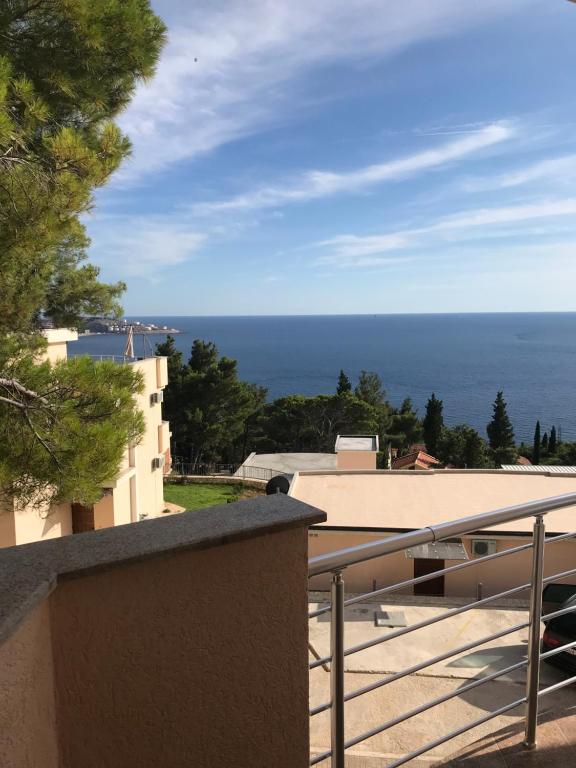 Image of Hotel - 10 Bedrooms - 10 Bathrooms for Sale in Bar-Susanj-Montenegro, Image 11