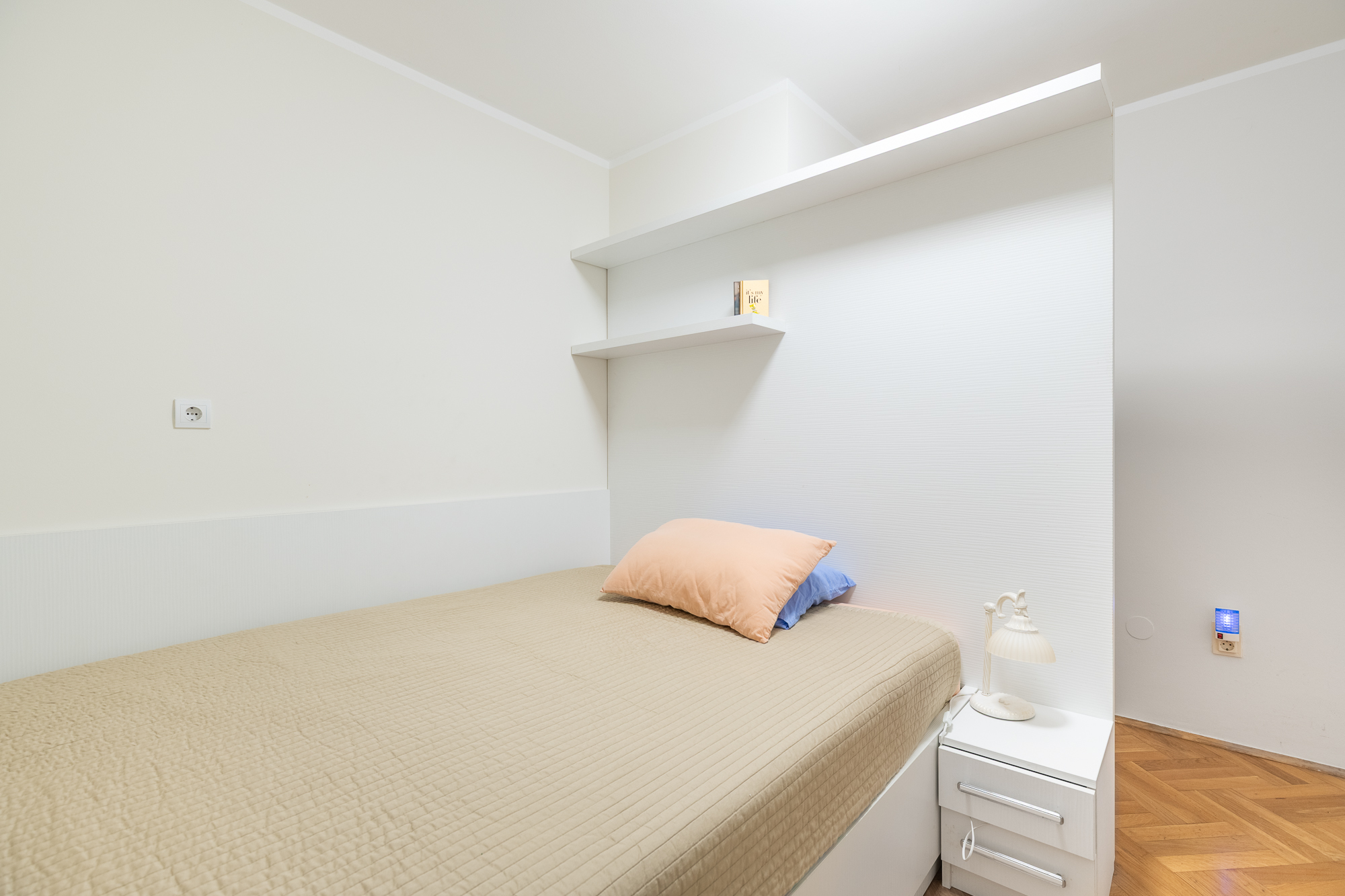 Image of Apartment - 2 Bedrooms - 2 Bathrooms for Sale in Budva-Sveti Stefan-Montenegro, Image 5
