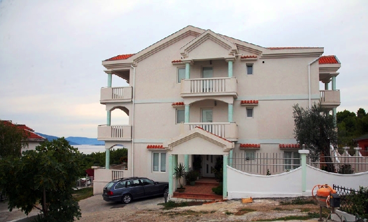 A mini hotel in Tivat