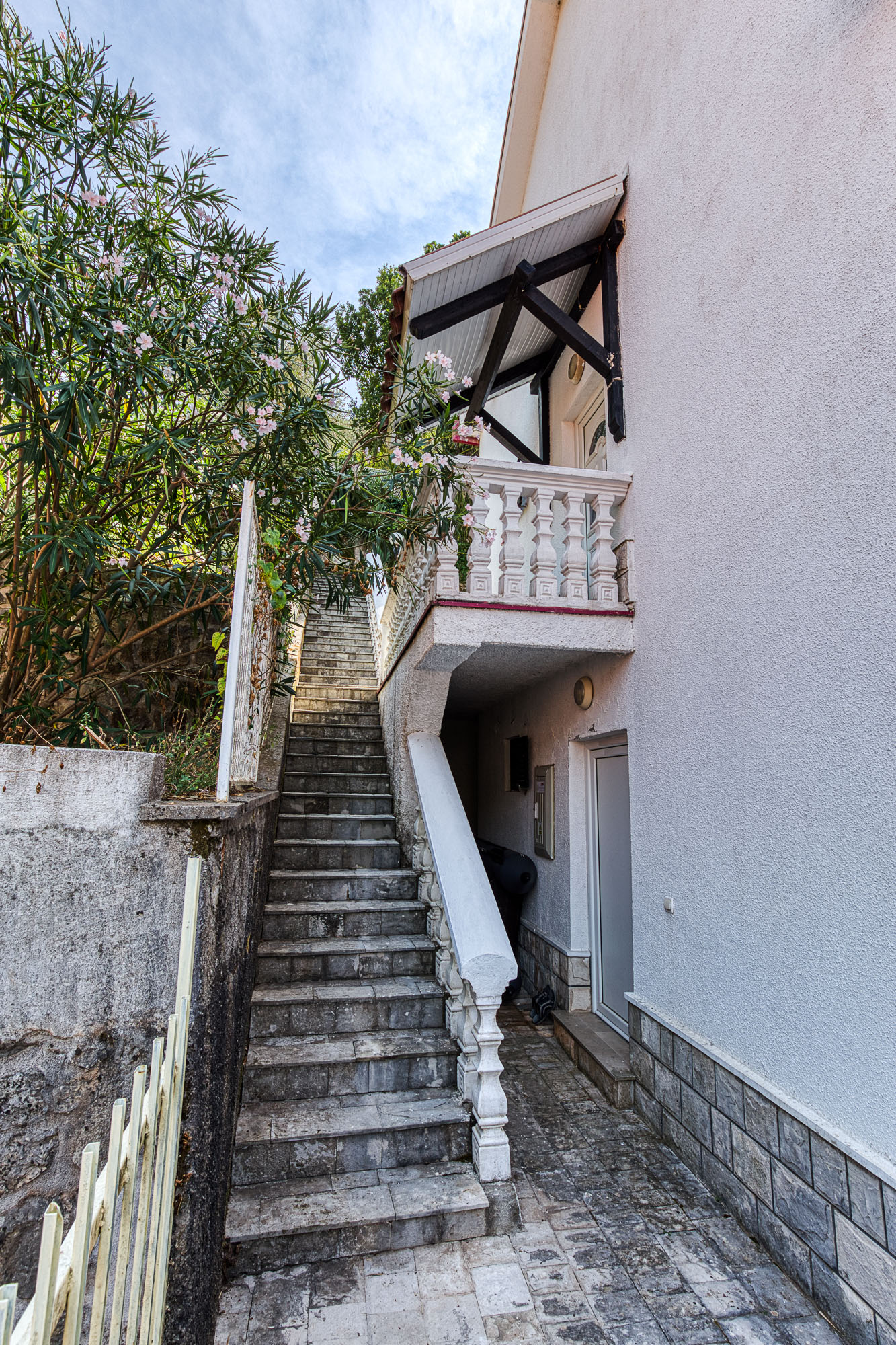 Image of House - 6 Bedrooms - 3 Bathrooms for Sale in Kotor-Stoliv-Montenegro, Image 12