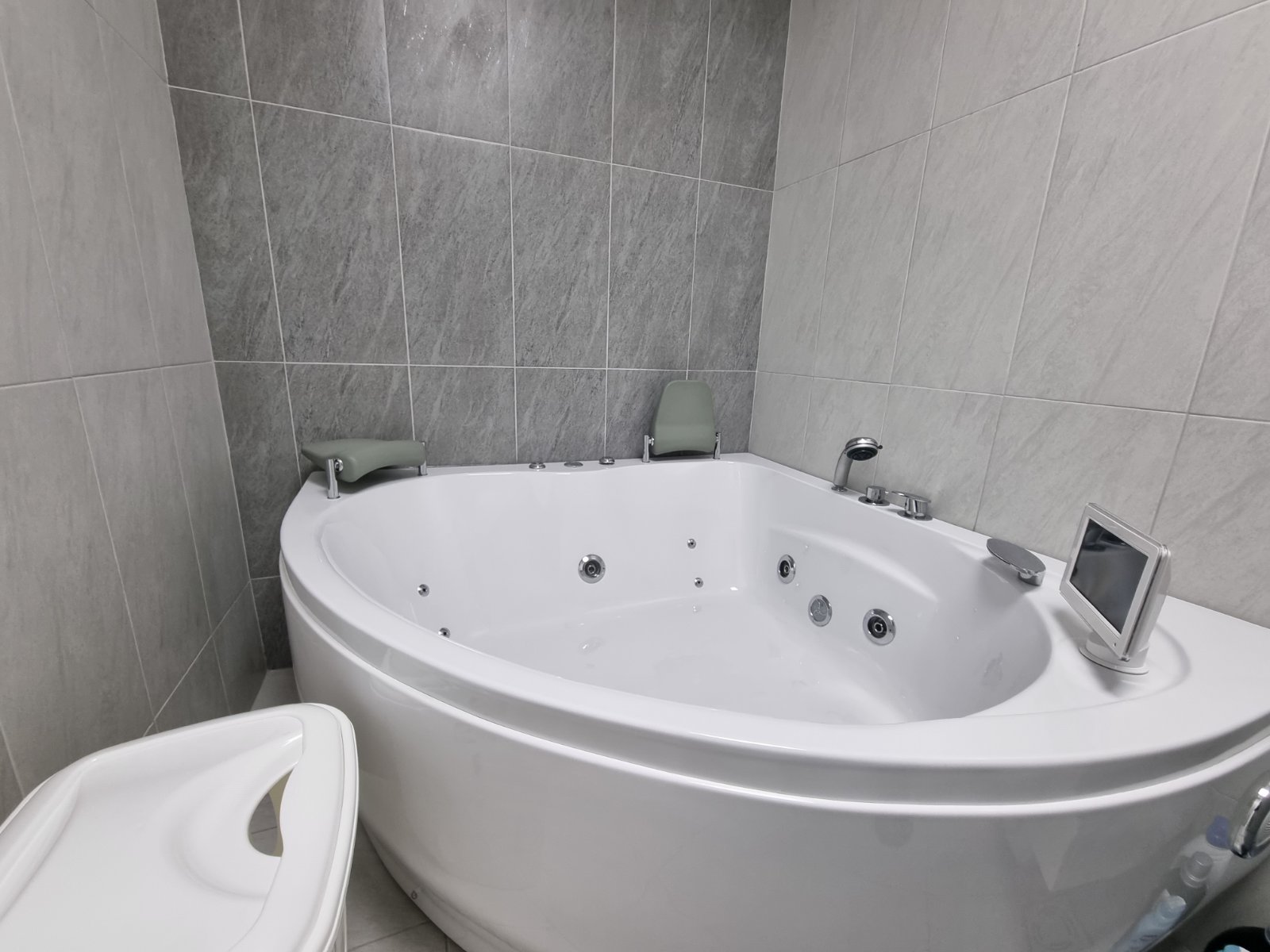 Image of Apartment - 3 Bedrooms - 3 Bathrooms for Sale in Budva-Budva-Montenegro, Image 8