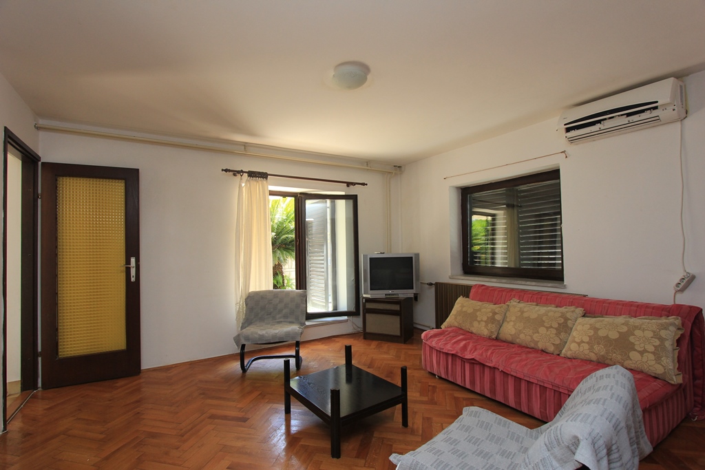 Image of Hotel - 19 Bedrooms for Sale in Herceg-Novi-Herceg Novi-Montenegro, Image 8