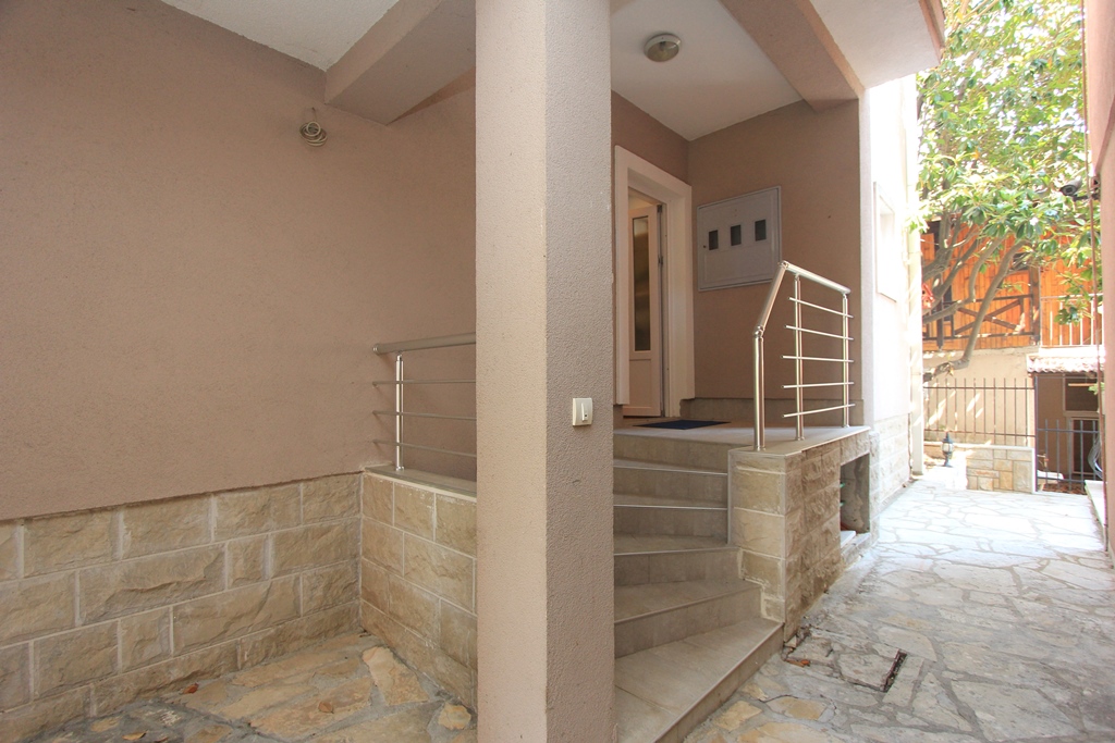 Image of Hotel - 19 Bedrooms for Sale in Herceg-Novi-Herceg Novi-Montenegro, Image 23