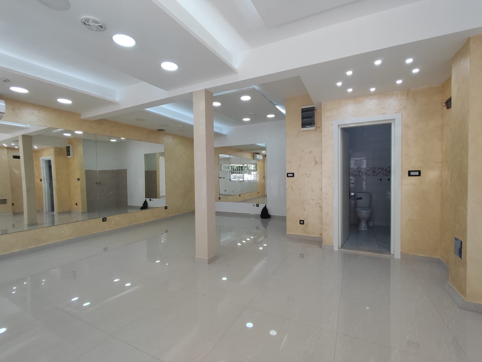 Image of Commerce property - 1 Bedrooms - 1 Bathrooms for Sale in Budva-Budva-Montenegro, Image 3